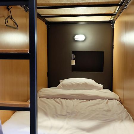 Sleepover Hostel Ban Bang Khwang Экстерьер фото